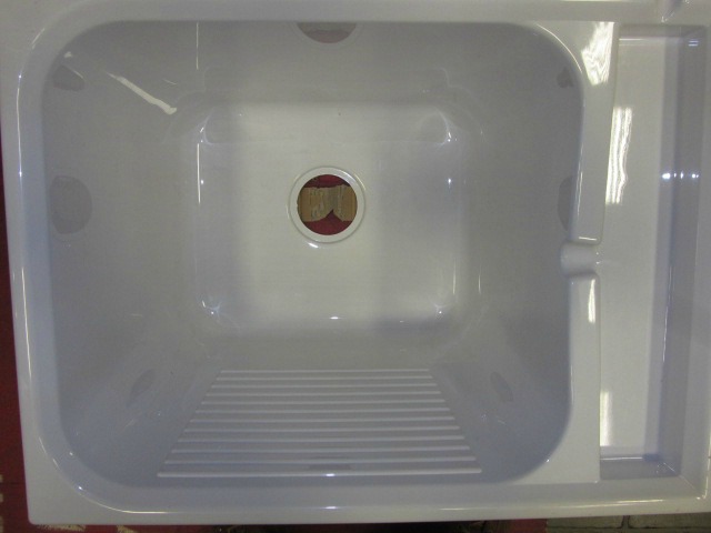 http://www.plumbing-geek.com/images/laundrysinkwashboard.jpg
